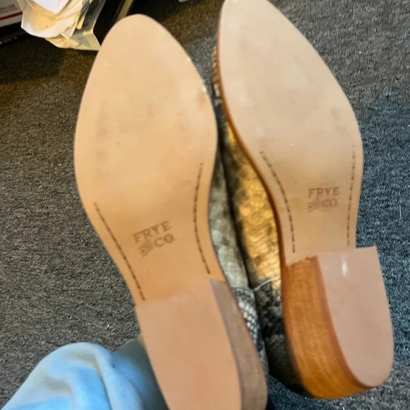Frye Snakeskin Mules Boots, size 7.5 - Picture 4 of 9